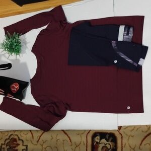 lululemon athletica Bundle. 2 Pieces. Top and Leggings. Women's size 6.